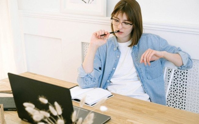 Прямая продажа vs автоворонка: что лучше для онлайн школы?